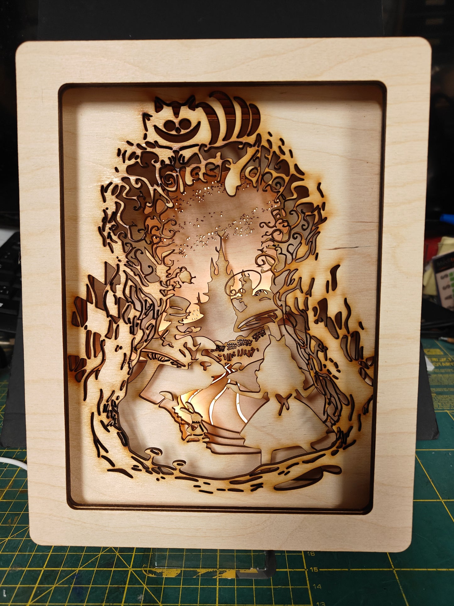 Light-Box Alice